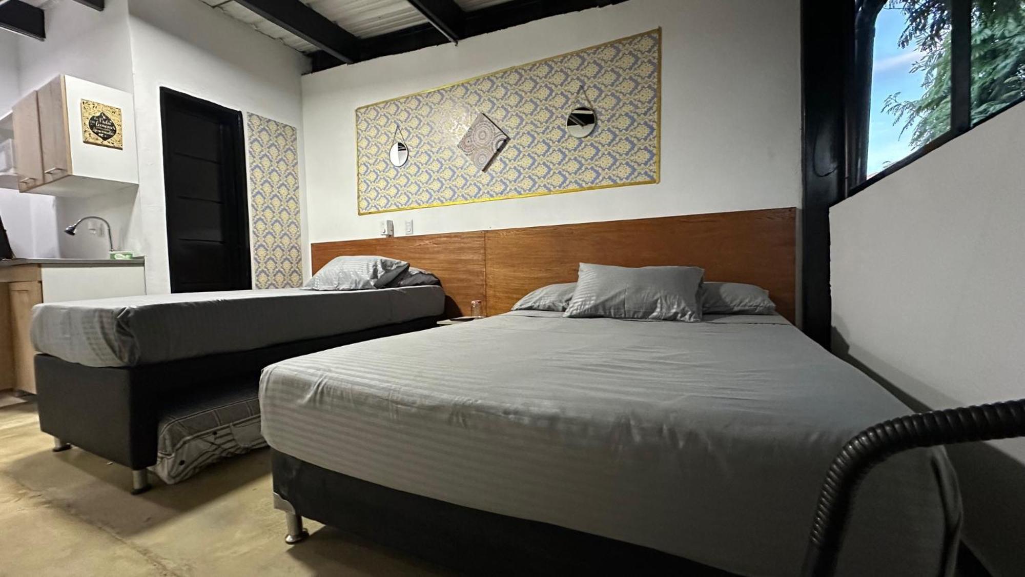Malibu Loft Hotel Меделин Екстериор снимка